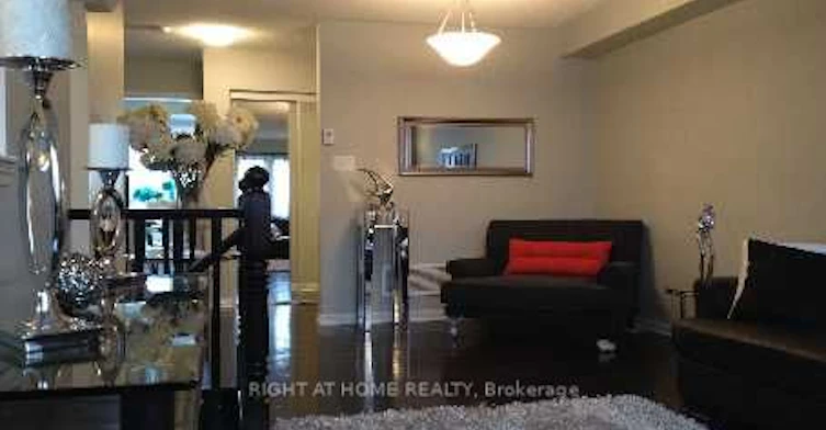 20 Ferguson Street, Toronto, ON, M1L 0C2 - 2