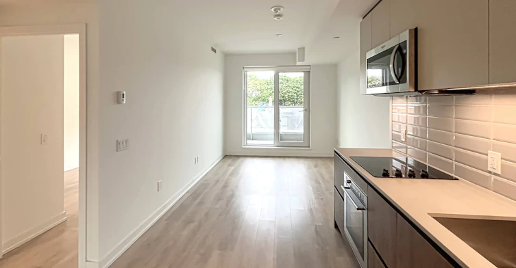 437-150 Logan Avenue, Toronto, ON, M4M 0E4 - 3