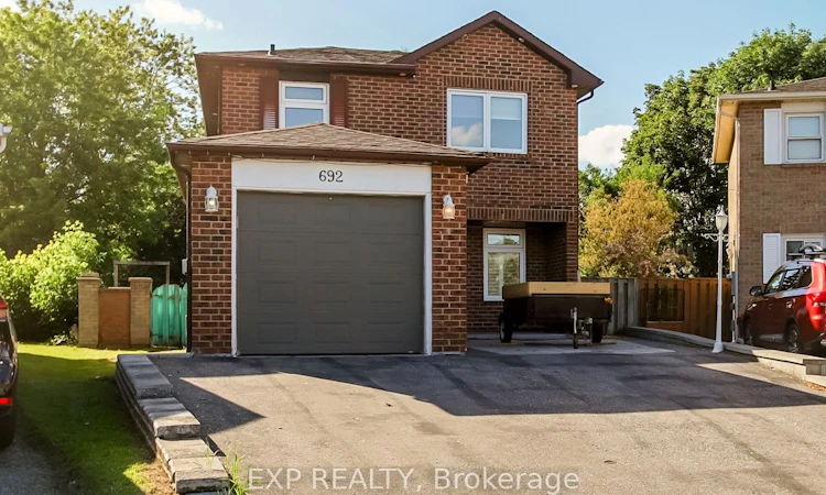 692 Sultana Square