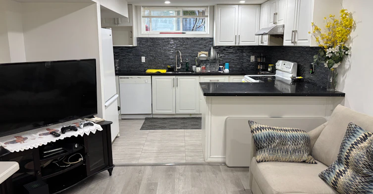 ( Lower )-36 Neddie Drive, Toronto, ON, M1T 2T1 - 5