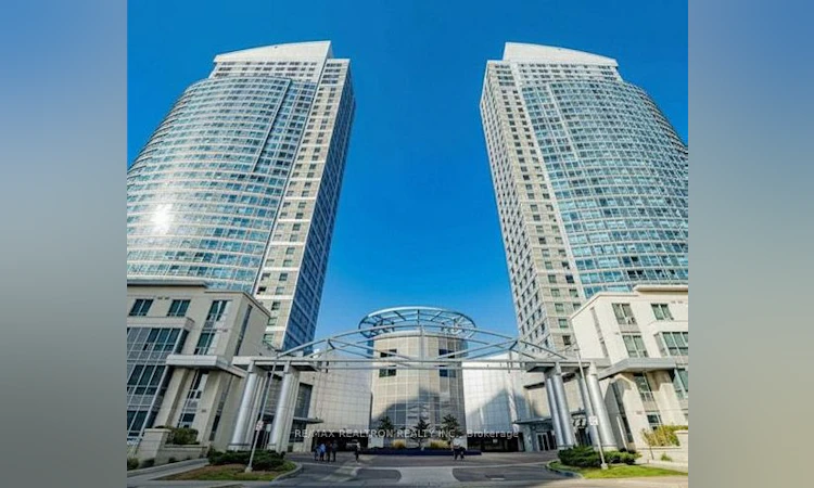 1502-38 Lee Centre Drive