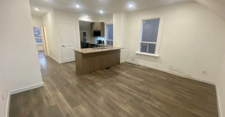 Upper-19 Luttrell Avenue, Toronto, ON, M4C 5E2 - 7