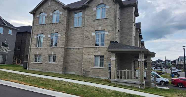 2602 Apricot Lane, Pickering, ON, L1X 0M5 - 7