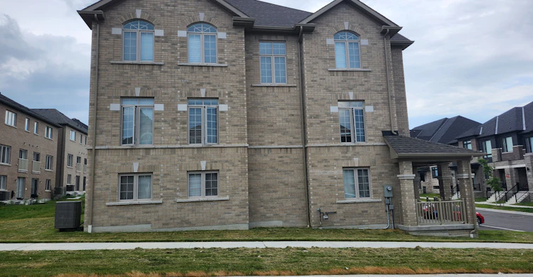 2602 Apricot Lane, Pickering, ON, L1X 0M5 - 6