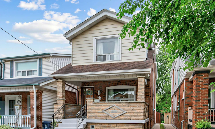 365 Milverton Boulevard