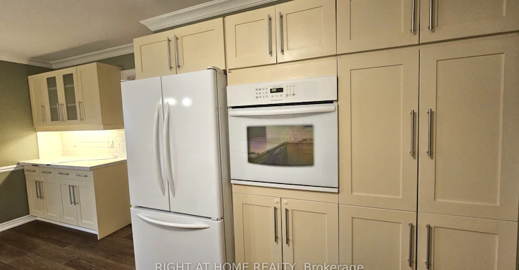 28 Mullen Drive, Ajax, ON, L1T 2A5 - 13