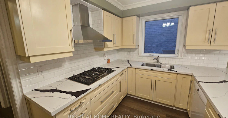 28 Mullen Drive, Ajax, ON, L1T 2A5 - 11