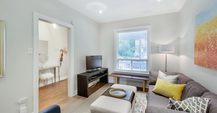 297 Withrow Avenue, Toronto, ON, M4J 1B6 - 5