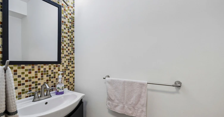 43 Nobbs Drive, Ajax, ON, L1T 4L8 - 37
