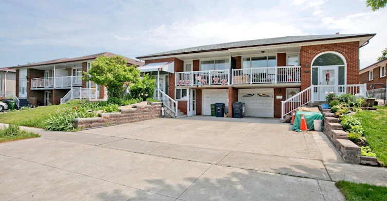 BSMT-207 Fairglen Avenue, Toronto, ON, M1W 1A9 - 2