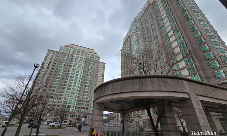 PH302-1 Lee Centere Drive