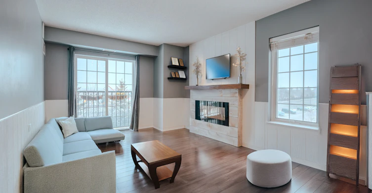307-90 Aspen Springs Drive, Clarington, ON, L1C 5N4 - 2