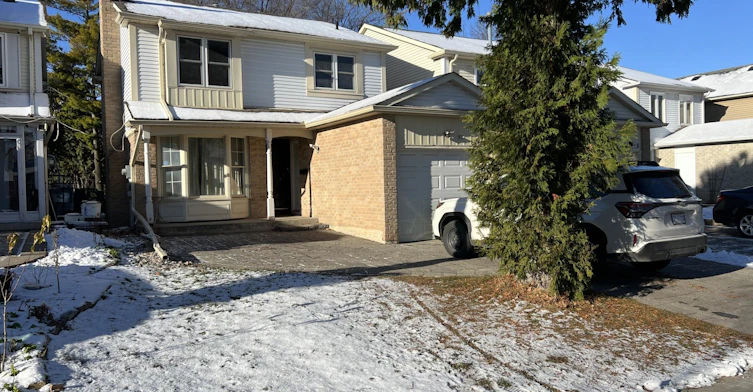 91 Campania Crescent, Toronto, ON, M1V 2E8 - 4