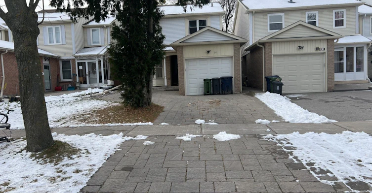 91 Campania Crescent, Toronto, ON, M1V 2E8 - 3