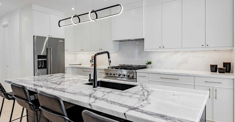 4 Stanhope Avenue, Toronto, ON, M4K 3N5 - 4