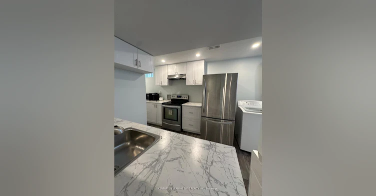 Main-1506 Reesor Court, Pickering, ON, L1X 2M9 - 12