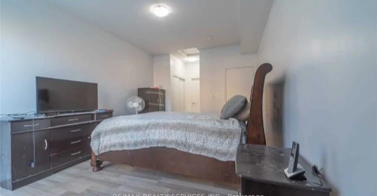 11A Falaise Road, Toronto, ON, M1E 3B6 - 4