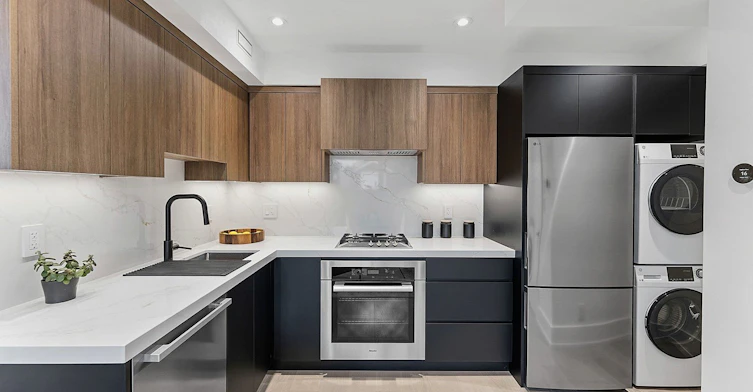 171 Durant Avenue, Toronto, ON, M4J 4W5 - 4