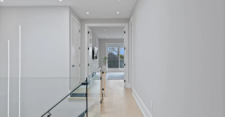 MAIN FULL HOUSE-171 Durant Avenue, Toronto, ON, M4J 4W5 - 16