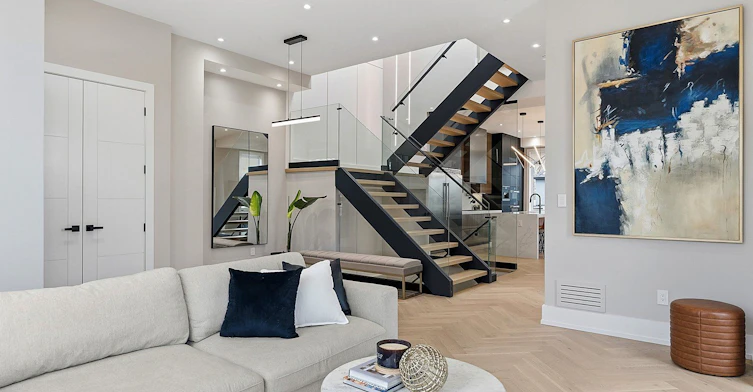 MAIN FULL HOUSE-171 Durant Avenue, Toronto, ON, M4J 4W5 - 4