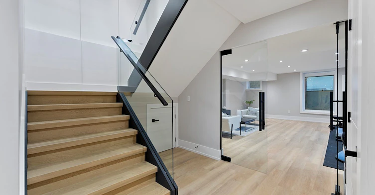 MAIN FULL HOUSE-171 Durant Avenue, Toronto, ON, M4J 4W5 - 27