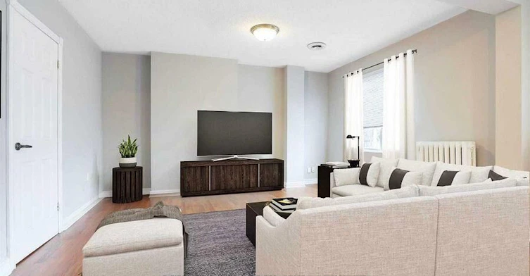 Upper-745 Coxwell Avenue, Toronto, ON, M4C 3C5 - 4