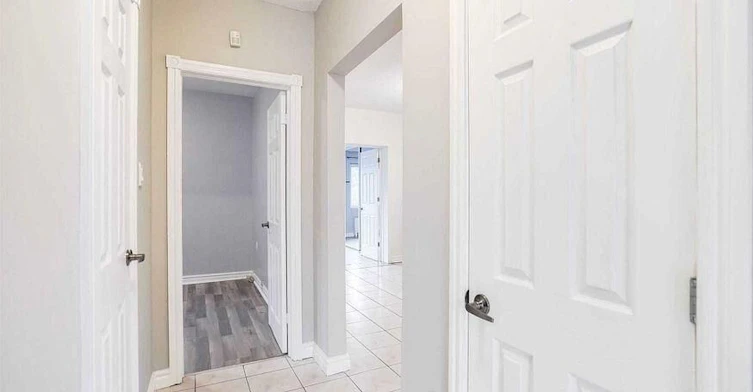 Upper-745 Coxwell Avenue, Toronto, ON, M4C 3C5 - 13