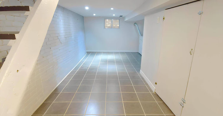 Main-35 East Lynn Avenue, Toronto, ON, M4C 3X3 - 9