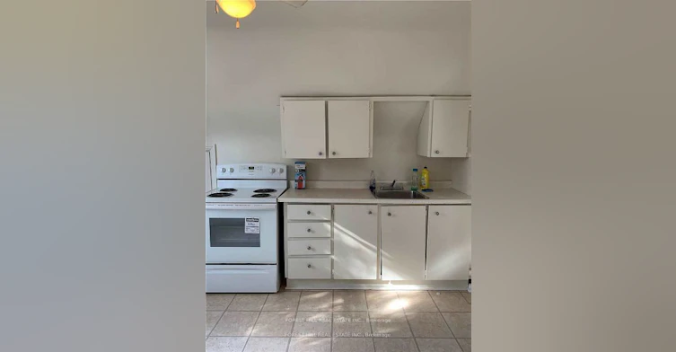 2-7 Valerie Road, Toronto, ON, M1P 1G1 - 3