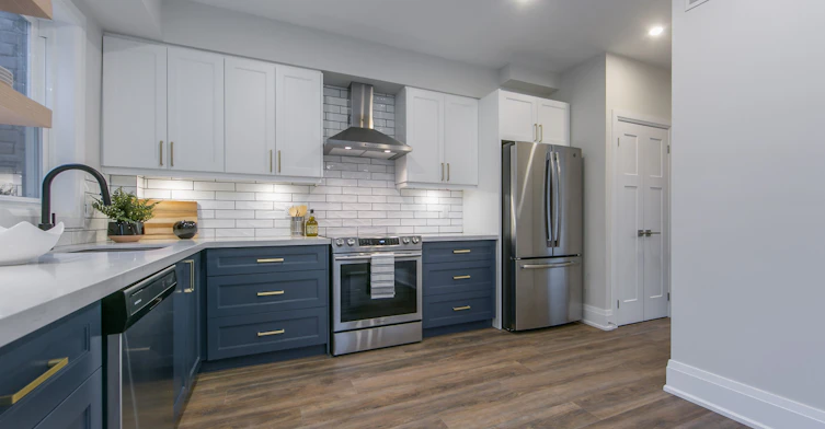 Main-19 Fernwood Park Avenue, Toronto, ON, M4E 3E8 - 15