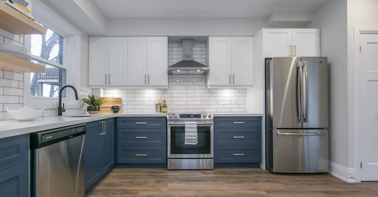 Main-19 Fernwood Park Avenue, Toronto, ON, M4E 3E8 - 14