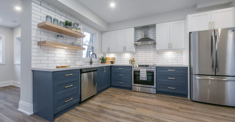 Main-19 Fernwood Park Avenue, Toronto, ON, M4E 3E8 - 13