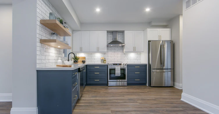 Main-19 Fernwood Park Avenue, Toronto, ON, M4E 3E8 - 10