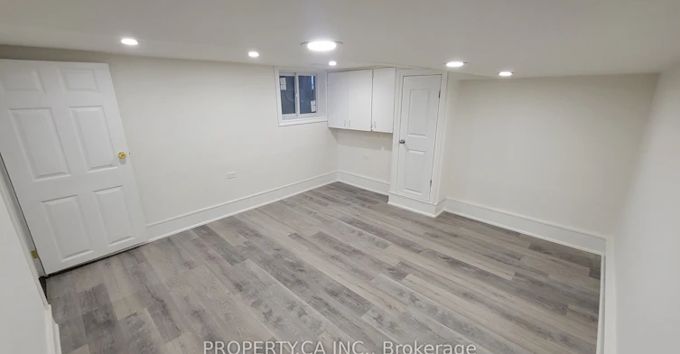 625 Rhodes Avenue, Toronto, ON, M4J 4X5 - 6