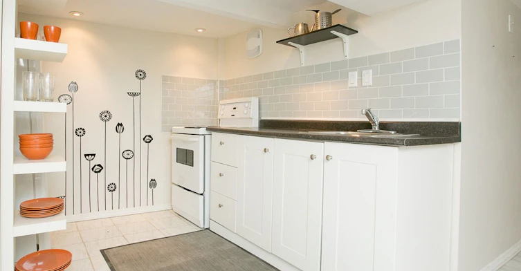 349 Main Street, Toronto, ON, M4C 4X6 - 2