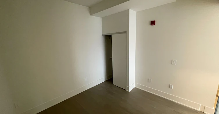 412-495 Logan Avenue, Toronto, ON, M4K 0A5 - 11