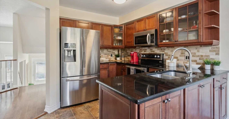 Upper-68 Flint Crescent, Whitby, ON, L1R 1J8 - 9