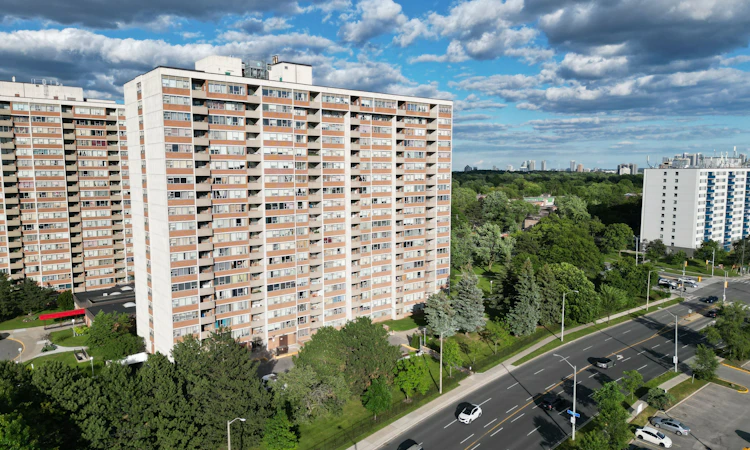 PH12-25 Silver Springs Boulevard