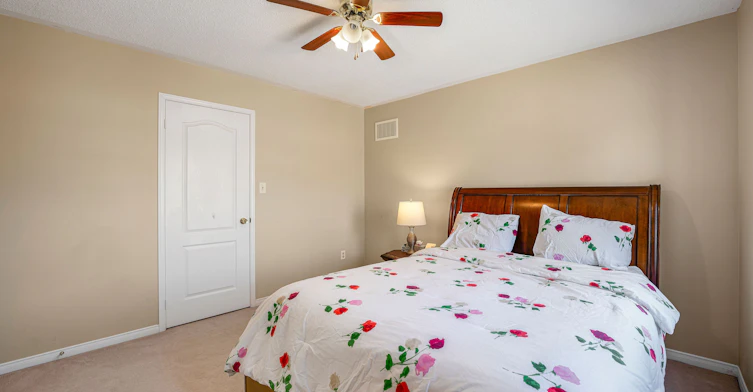 14 Middlecote Drive, Ajax, ON, L1T 0A9 - 14