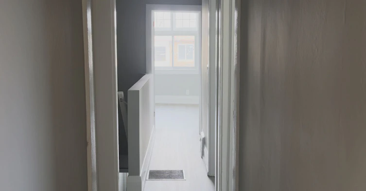 919 Kingston Road, Toronto, ON, M4E 1S6 - 5