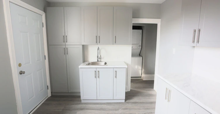 919 Kingston Road, Toronto, ON, M4E 1S6 - 13