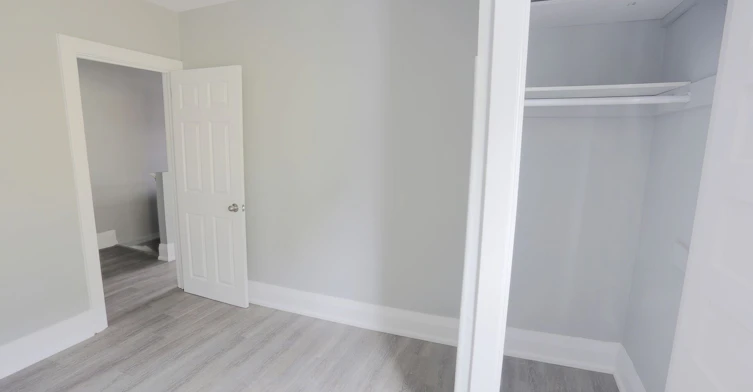 919 Kingston Road, Toronto, ON, M4E 1S6 - 11
