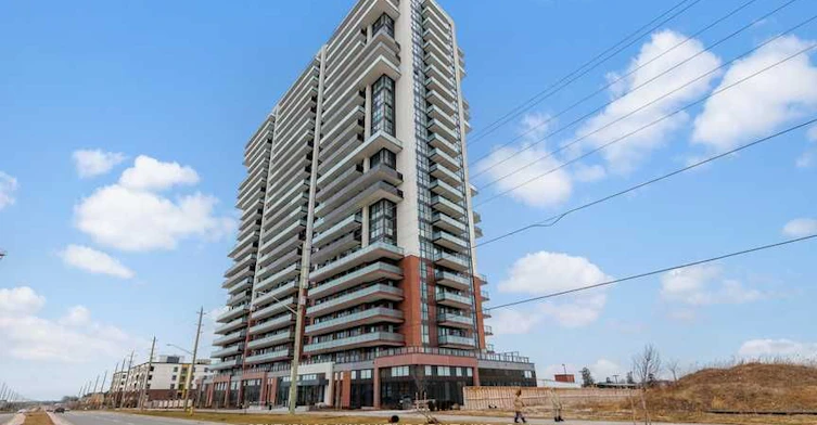 618-2545 Simcoe Street N, Oshawa, ON, L1L 0W3