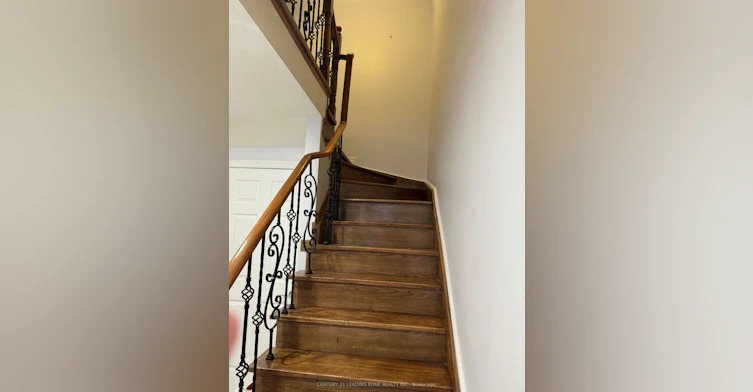 Main-8 Woodcock Avenue, Ajax, ON, L1T 4J5 - 14