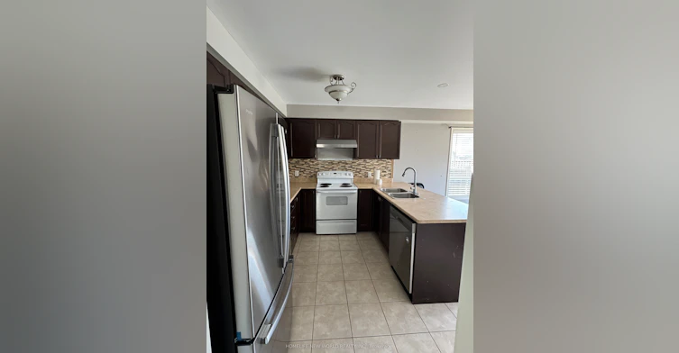 1284 Gyatt Crescent, Oshawa, ON, L1K 0M2 - 6