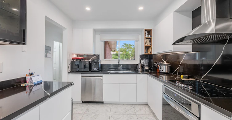 69 Winter Gardens Trail, Toronto, ON, M1C 3M8 - 11