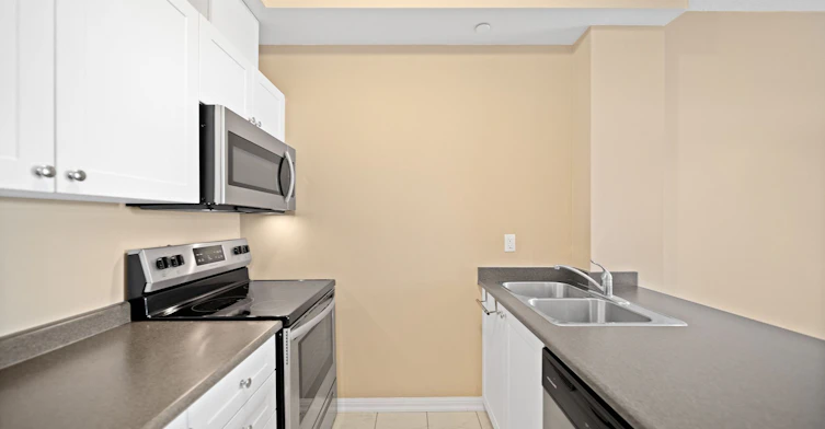 315-84 Aspen Springs Drive, Clarington, ON, L1C 0V3 - 22