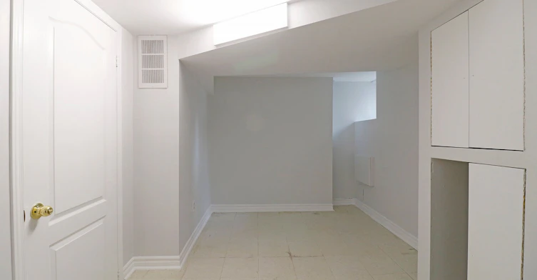 Basement-156 Gillard Avenue, Toronto, ON, M4J 4N6 - 5