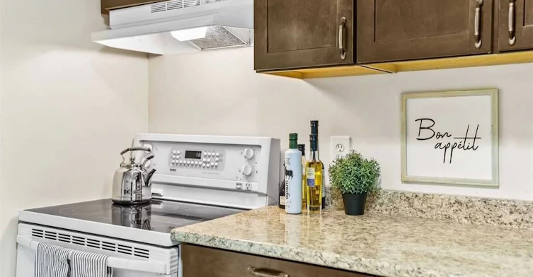 3-350 Camelot Court, Oshawa, ON, L1G 6P7 - 9