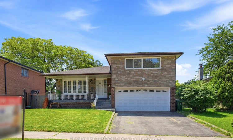 31 Langevin Crescent
